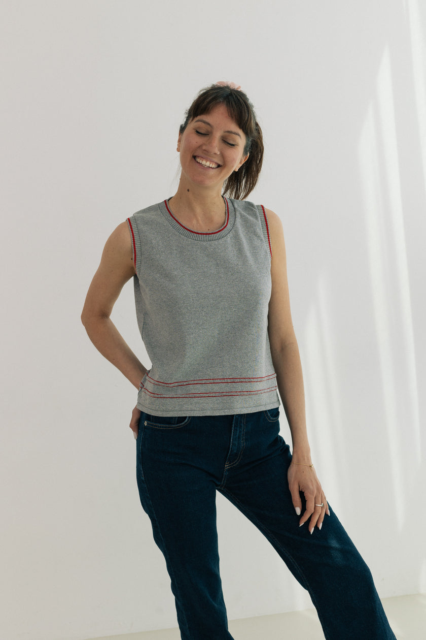Armilla gris-ribet vermell